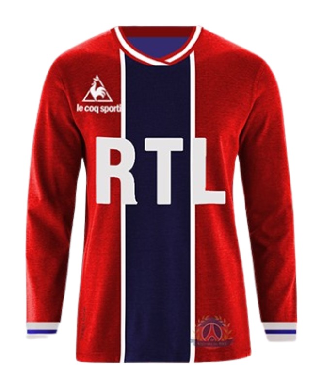 Segunda equipación de Paris Saint-Germain 76-77