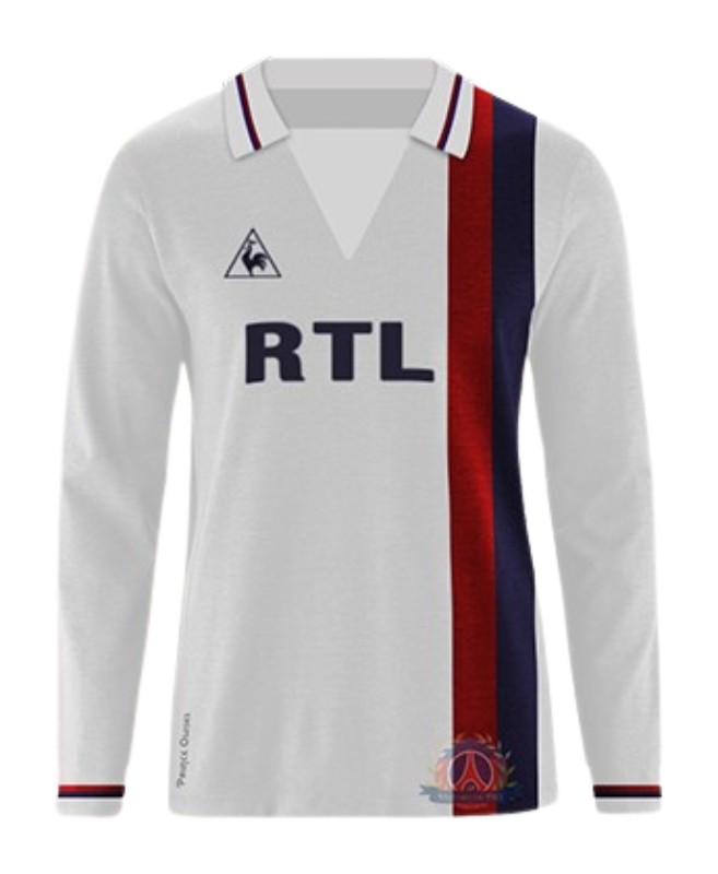 Equipación especial de Paris Saint-Germain 84-85