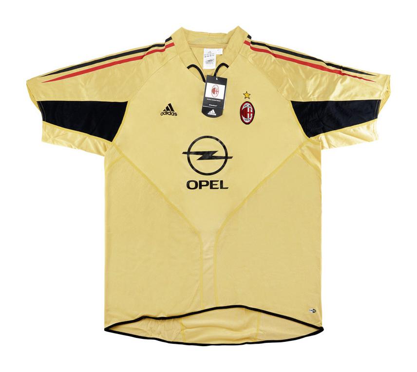 Tercera equipación de Milan 04-05