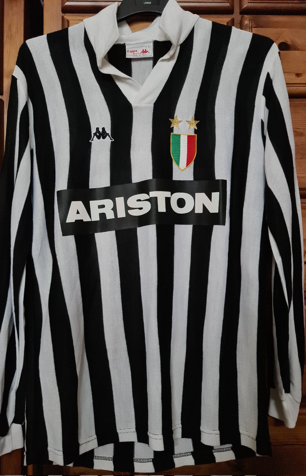 Juventus FC 82-83 Local 4