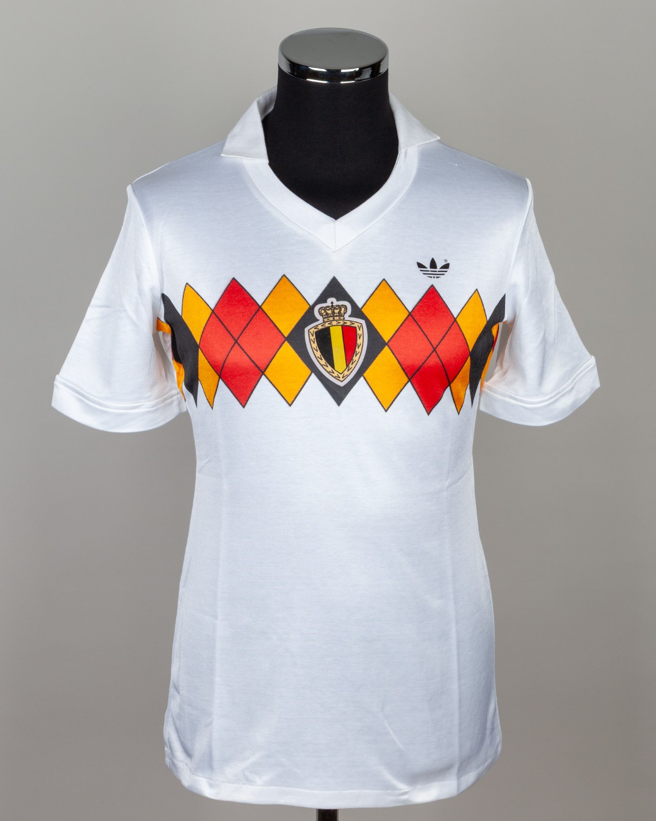 Segunda equipación de Bélgica 1984
