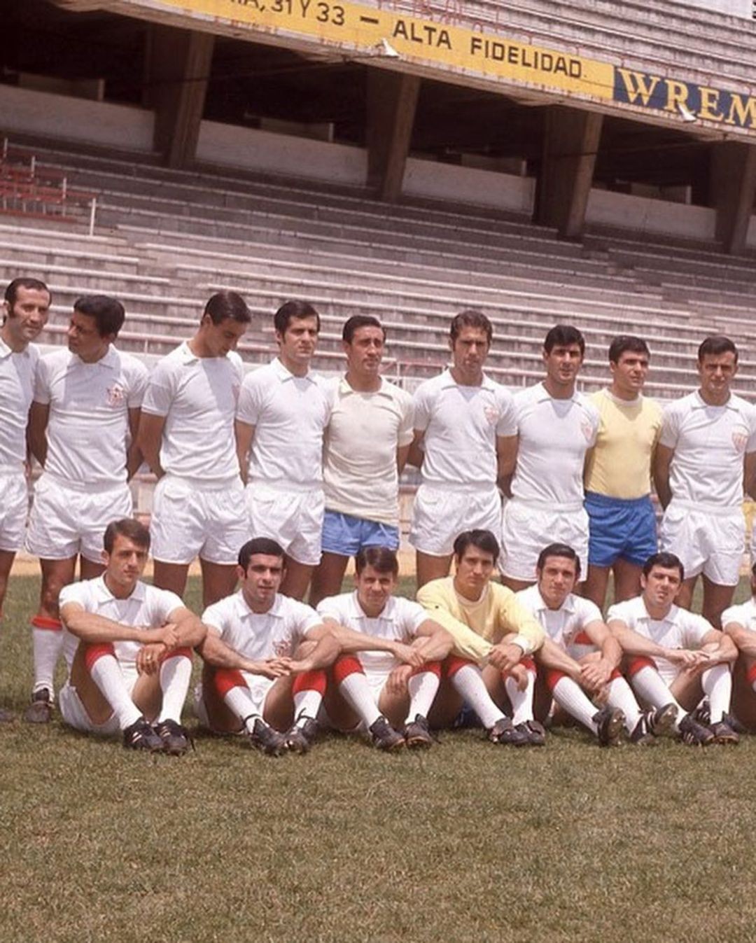 Sevilla FC 72-73 Local 2