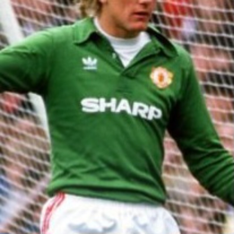 Equipación de portero de Manchester United 83-84