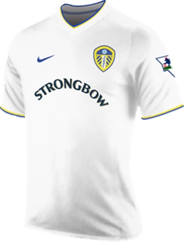 Primera equipación de Leeds 01-02