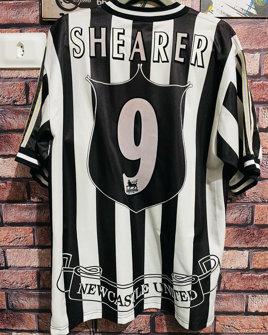 Newcastle United 97-98 Local 3