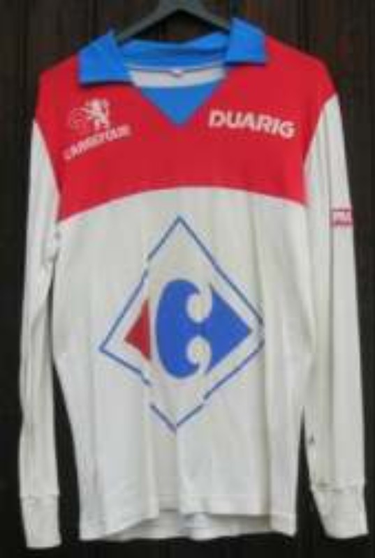 Segunda equipación de Olympique de Lyon 85-86