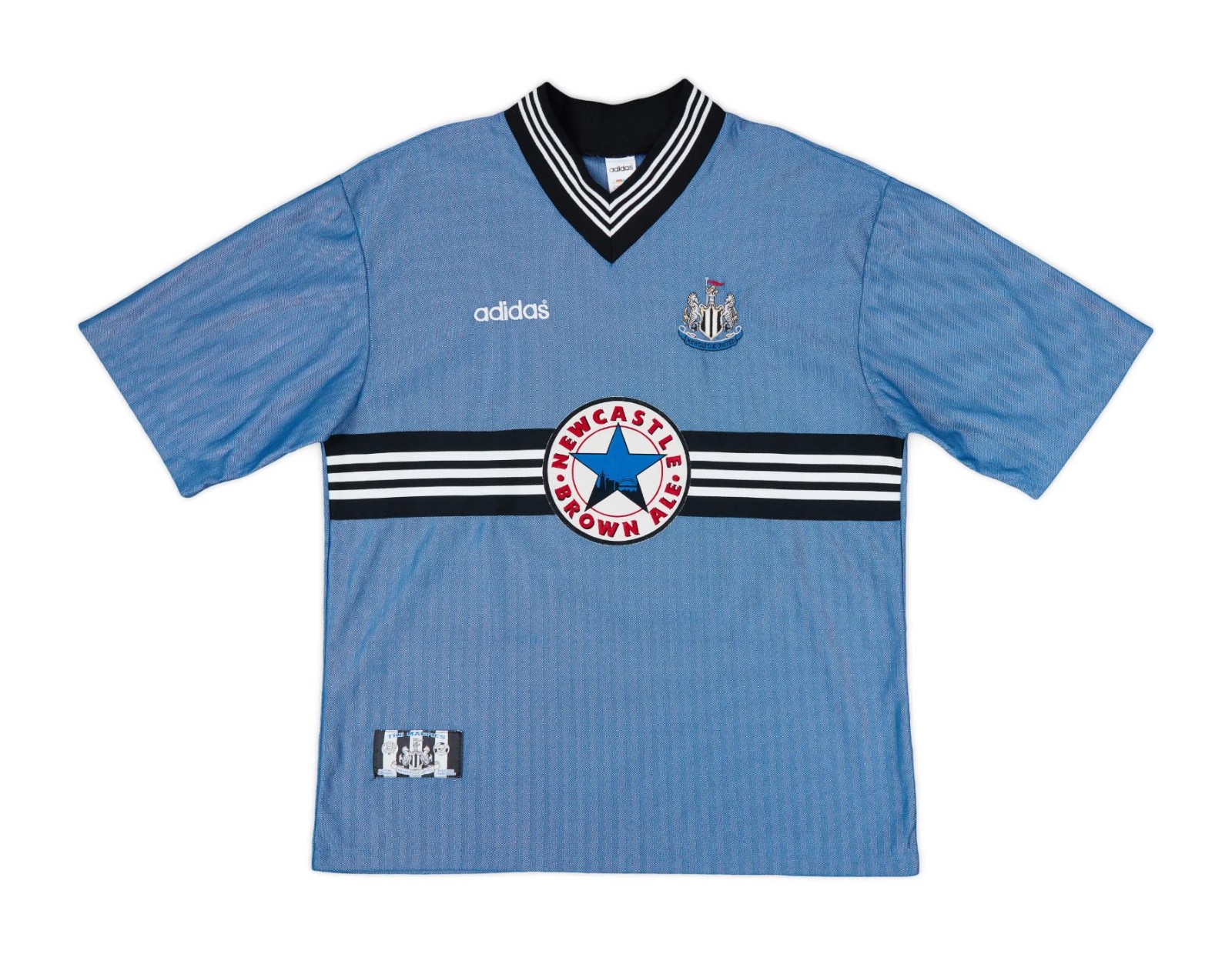 Segunda equipación de Newcastle 96-97