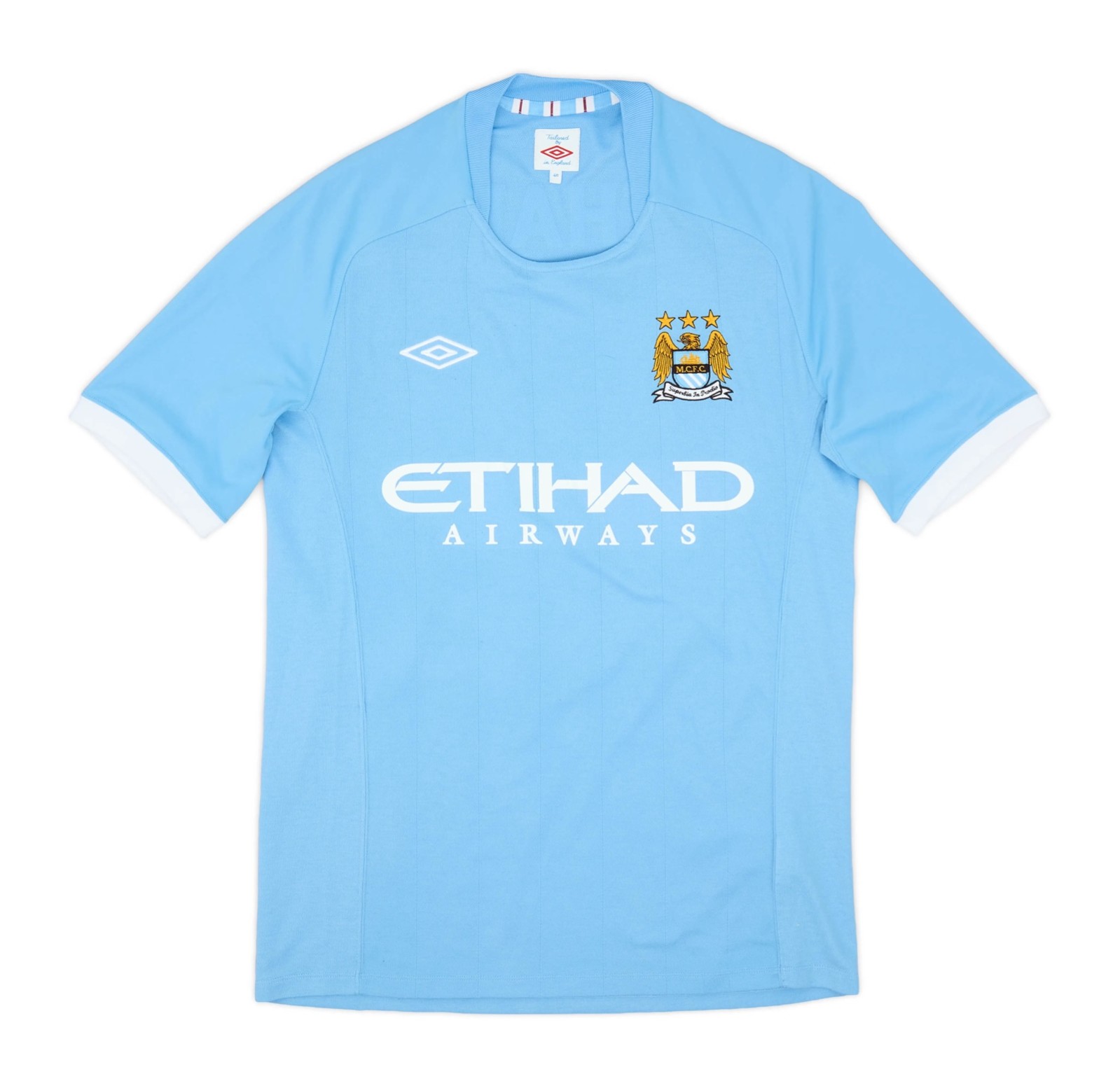 Primera equipación de Man City 10-11