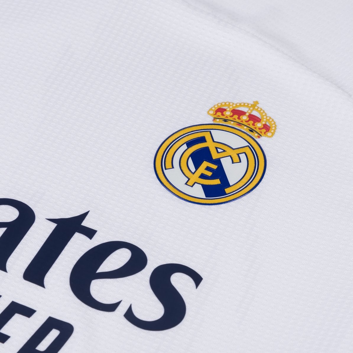 Real Madrid 20-21 Local 4