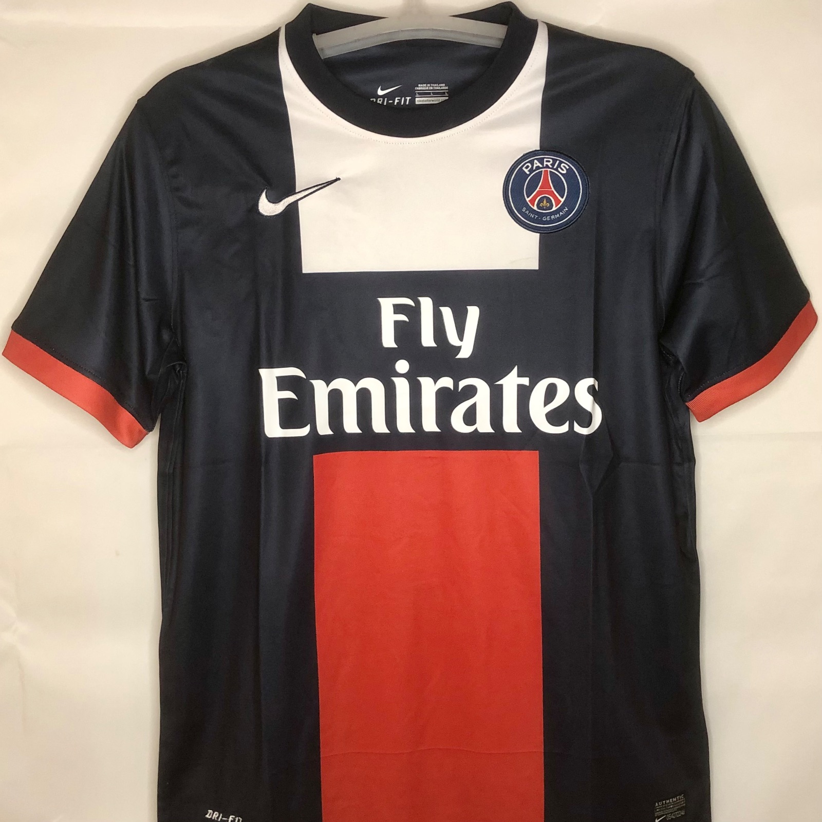 Paris Saint-Germain 13-14 Local 2
