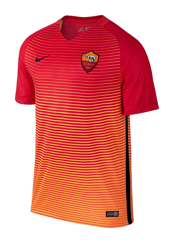 Tercera equipación de Roma 16-17