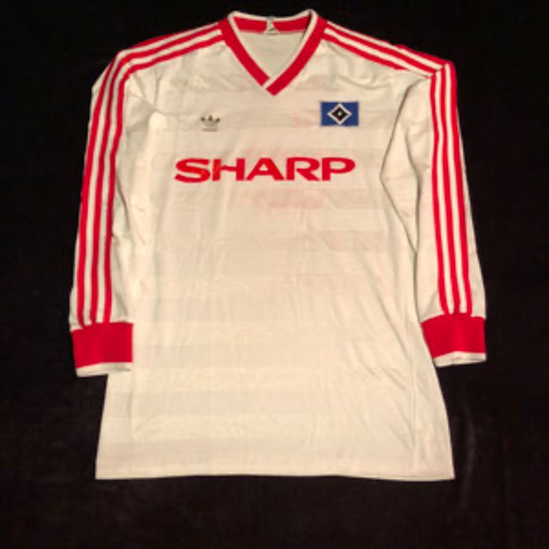 Equipación especial de Hamburgo 87-88