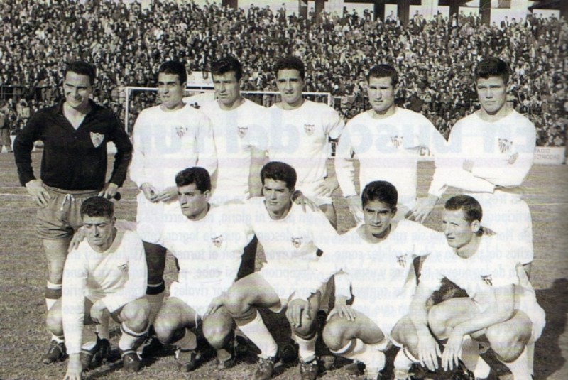 Primera equipación de Sevilla FC 63-64