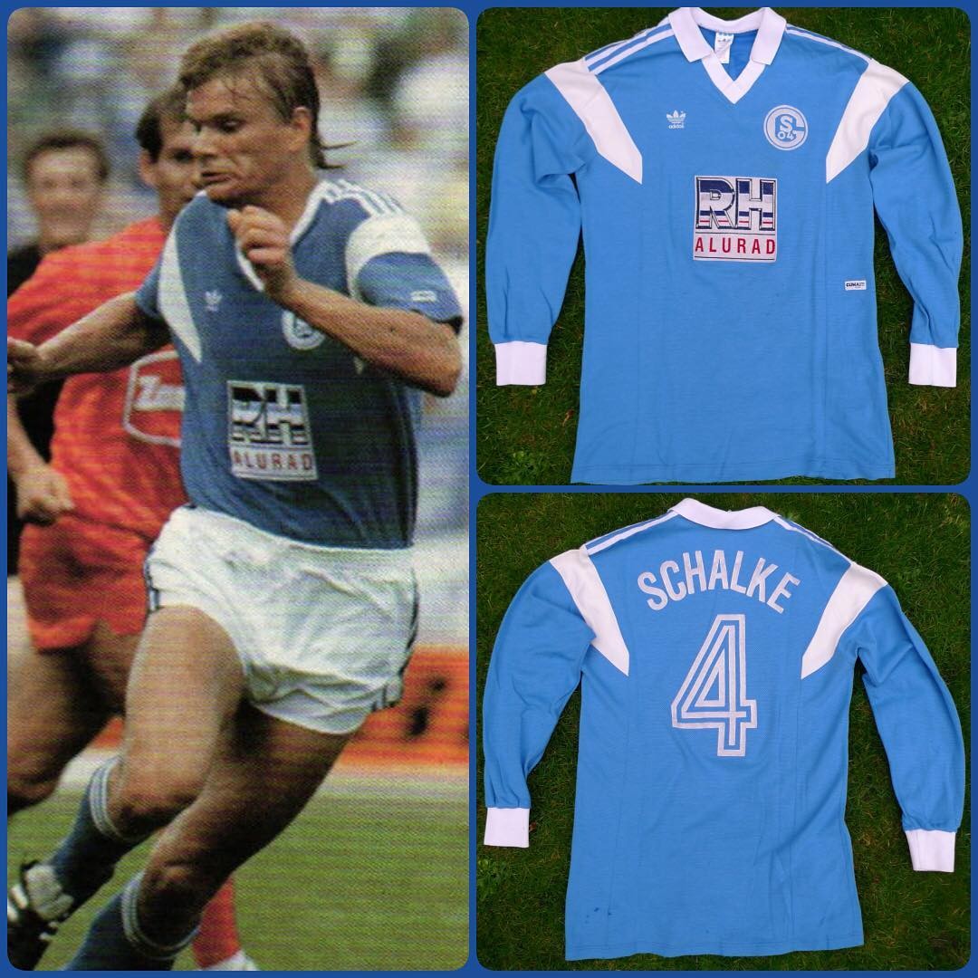 Schalke 04 88-89 Local 4