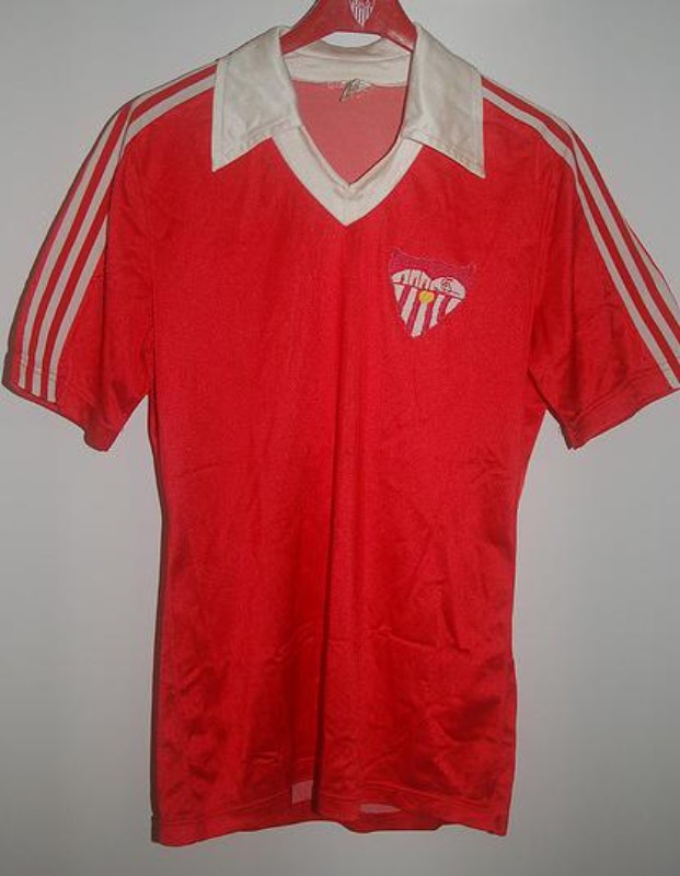 Segunda equipación de Sevilla FC 80-81