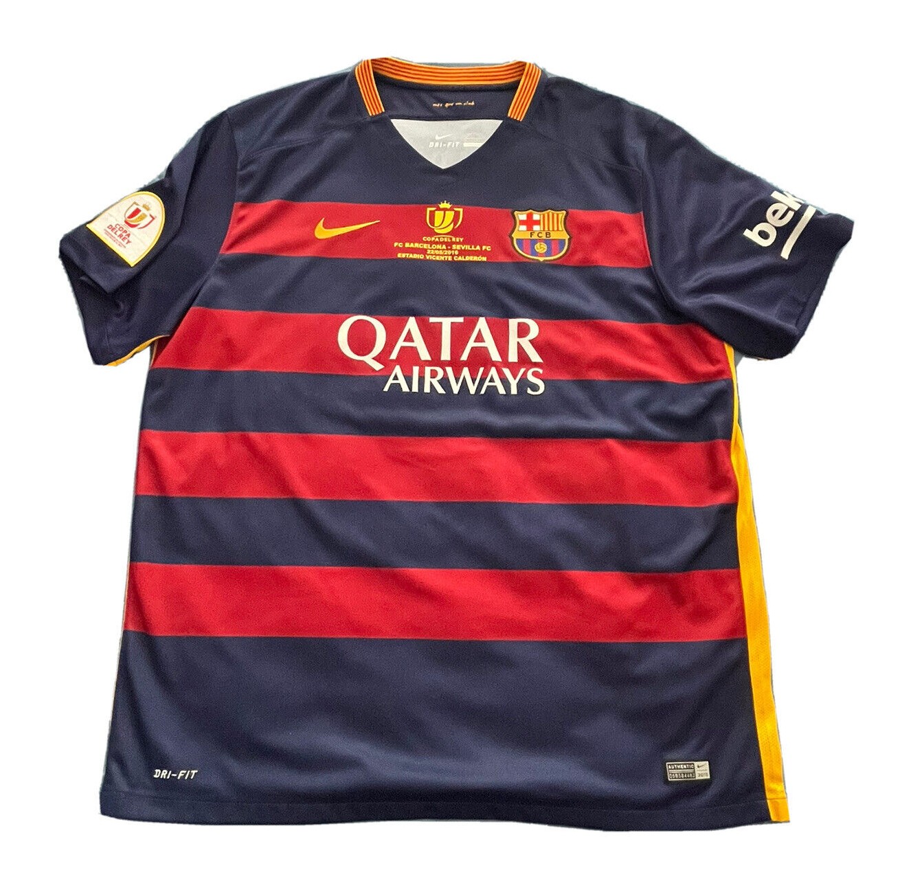 Equipación especial de Barcelona 15-16