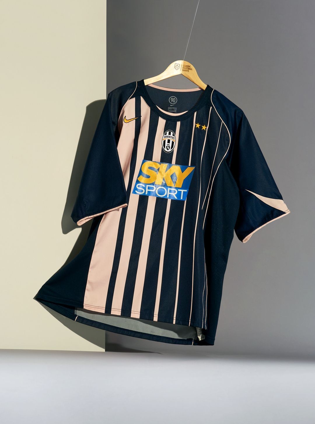 Juventus FC 04-05 Visitante 4