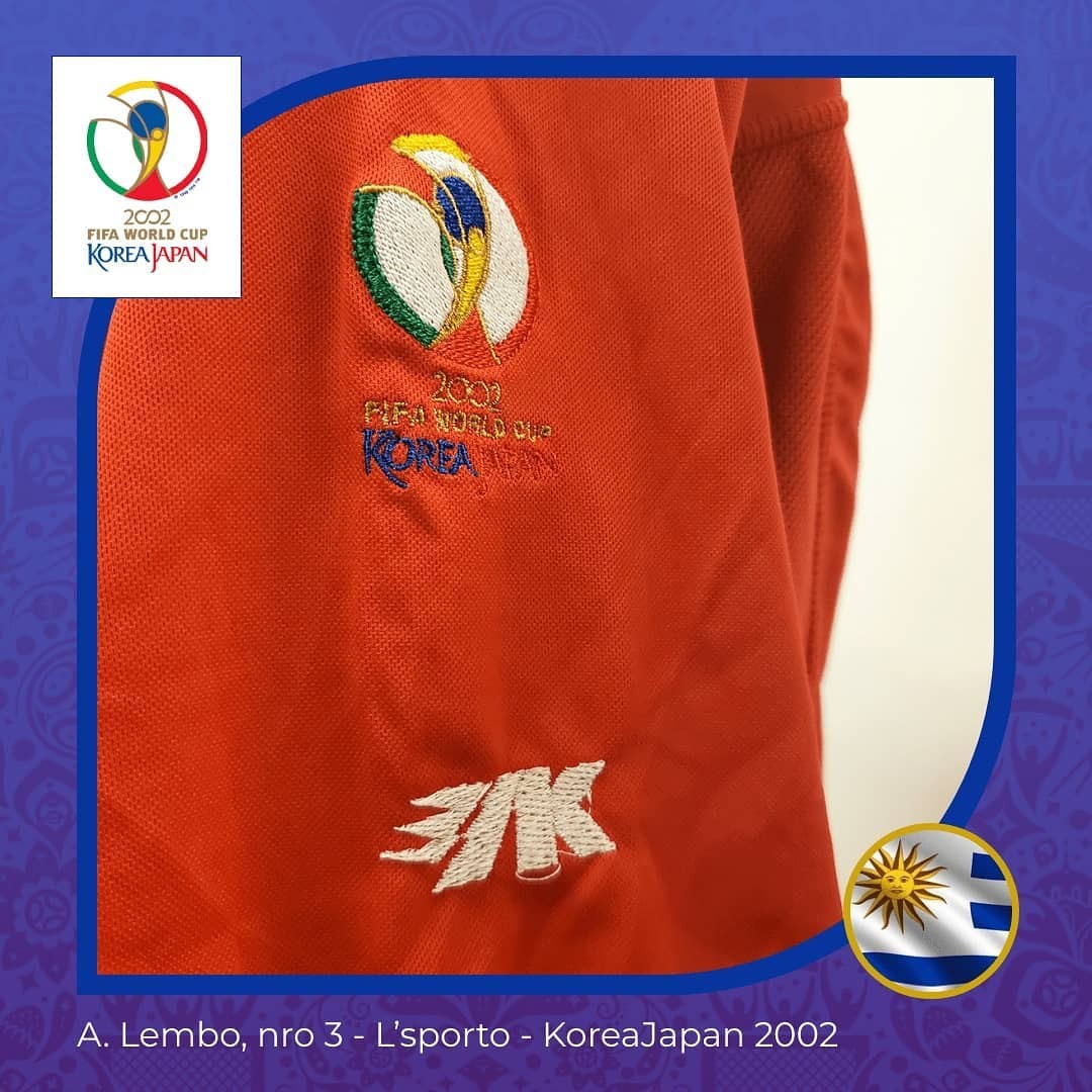 Segunda equipación de Uruguay 2002