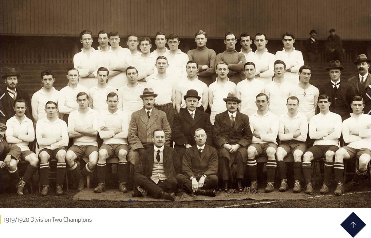 Primera equipación de Tottenham 1919-20
