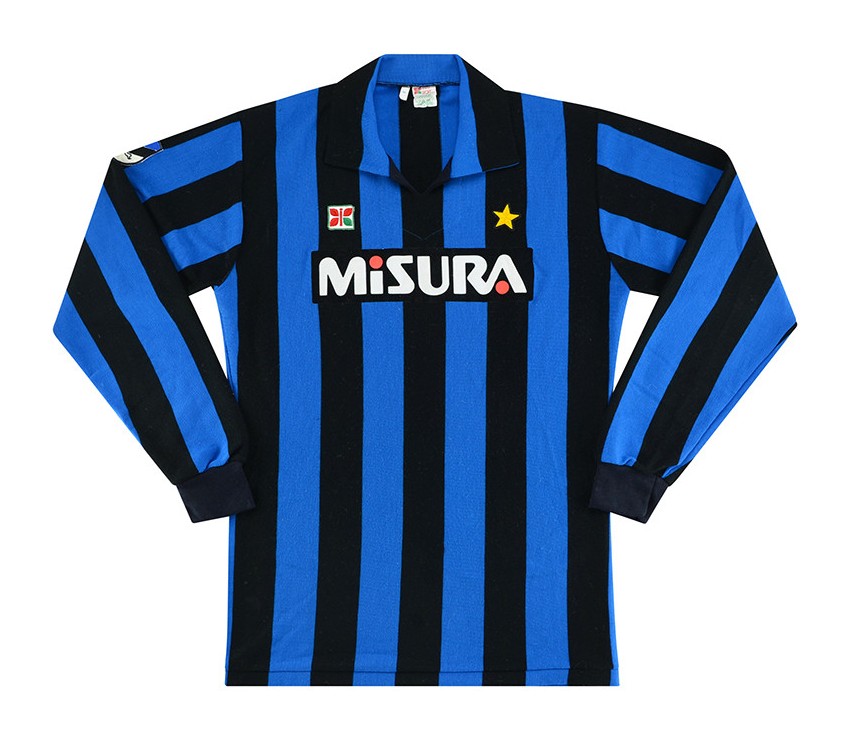 Primera equipación de Inter de Milán 83-84