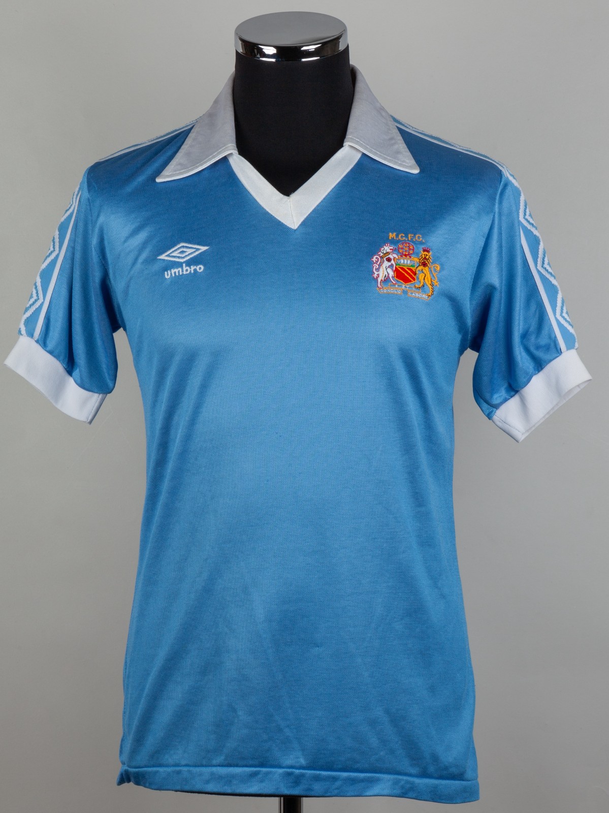 Primera equipación de Man City 79-80