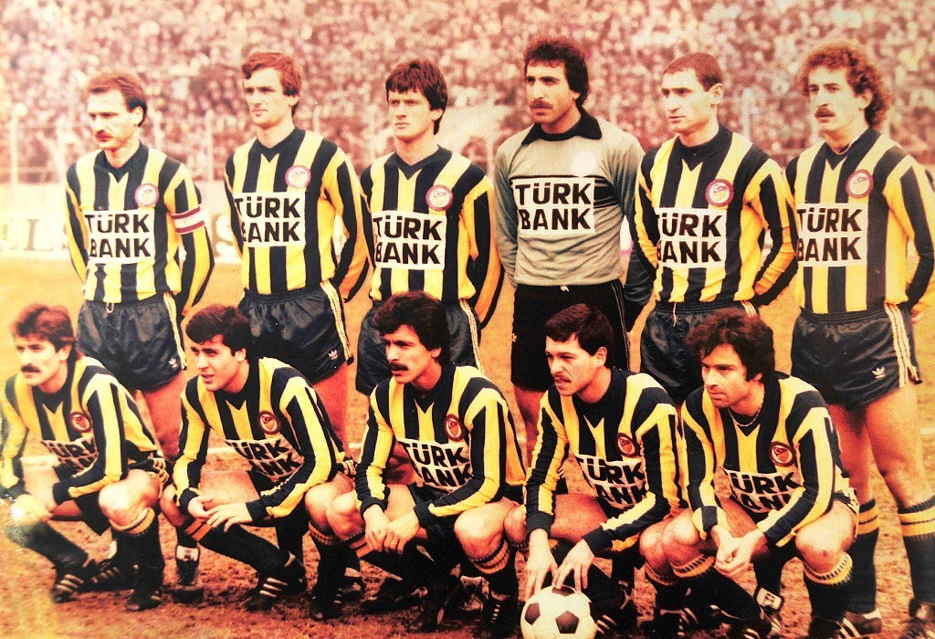 Fenerbahçe SK 83-84 Local 3