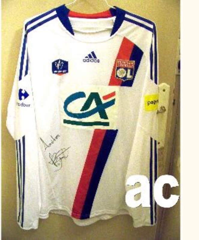 Primera equipación de Olympique de Lyon 10-11