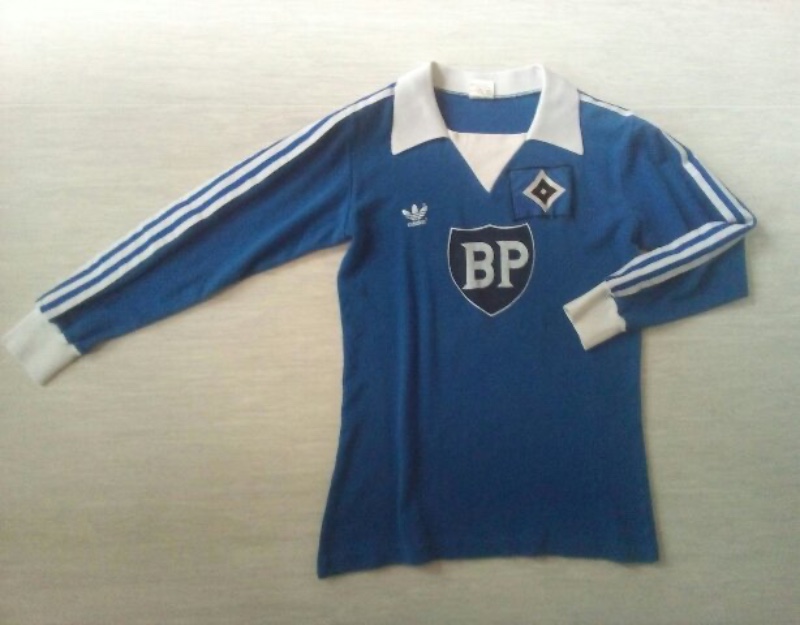 Tercera equipación de Hamburgo 80-81