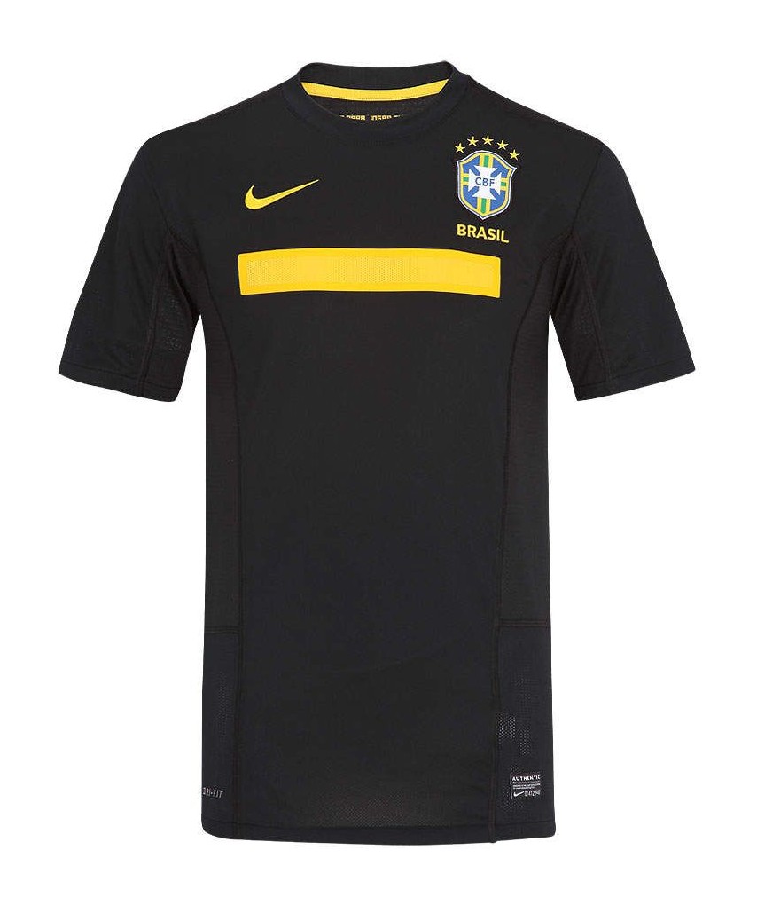 Equipación de portero de Brasil 2011