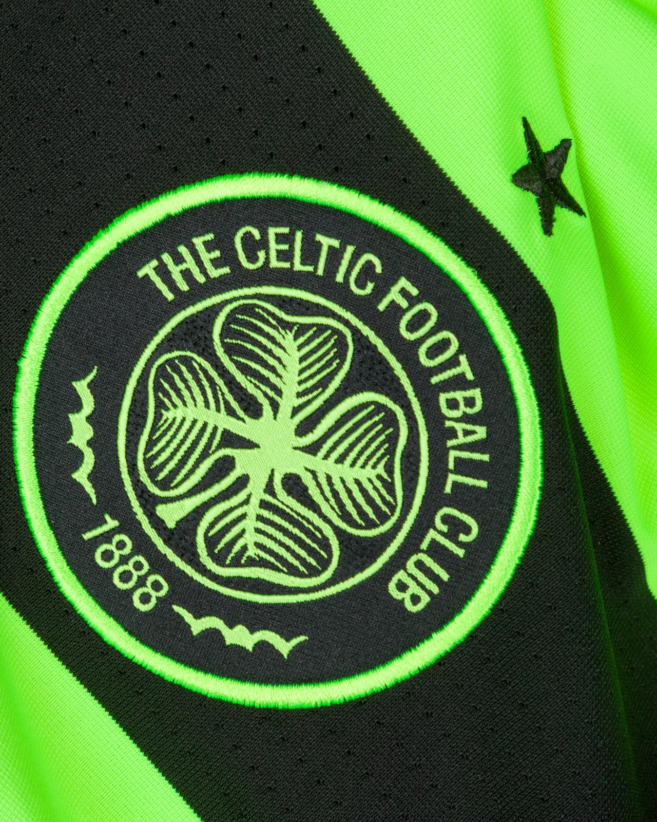 Celtic FC 09-10 Visitante 4