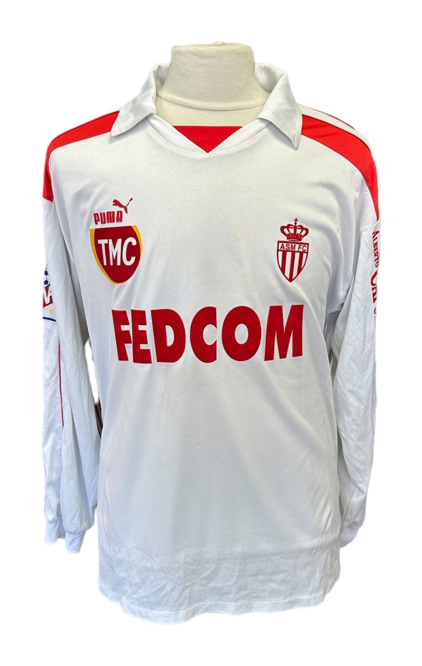 Equipación especial de Monaco 01-02