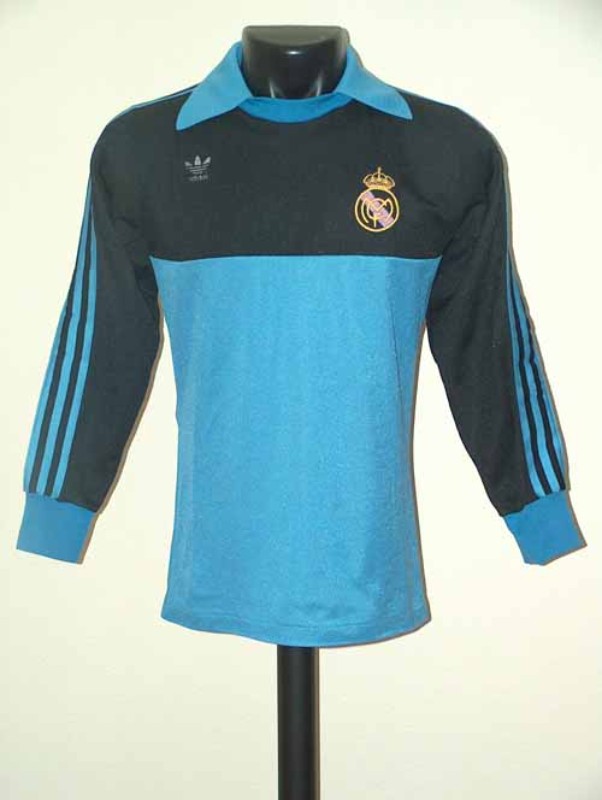 Equipación de portero de Real Madrid 81-82
