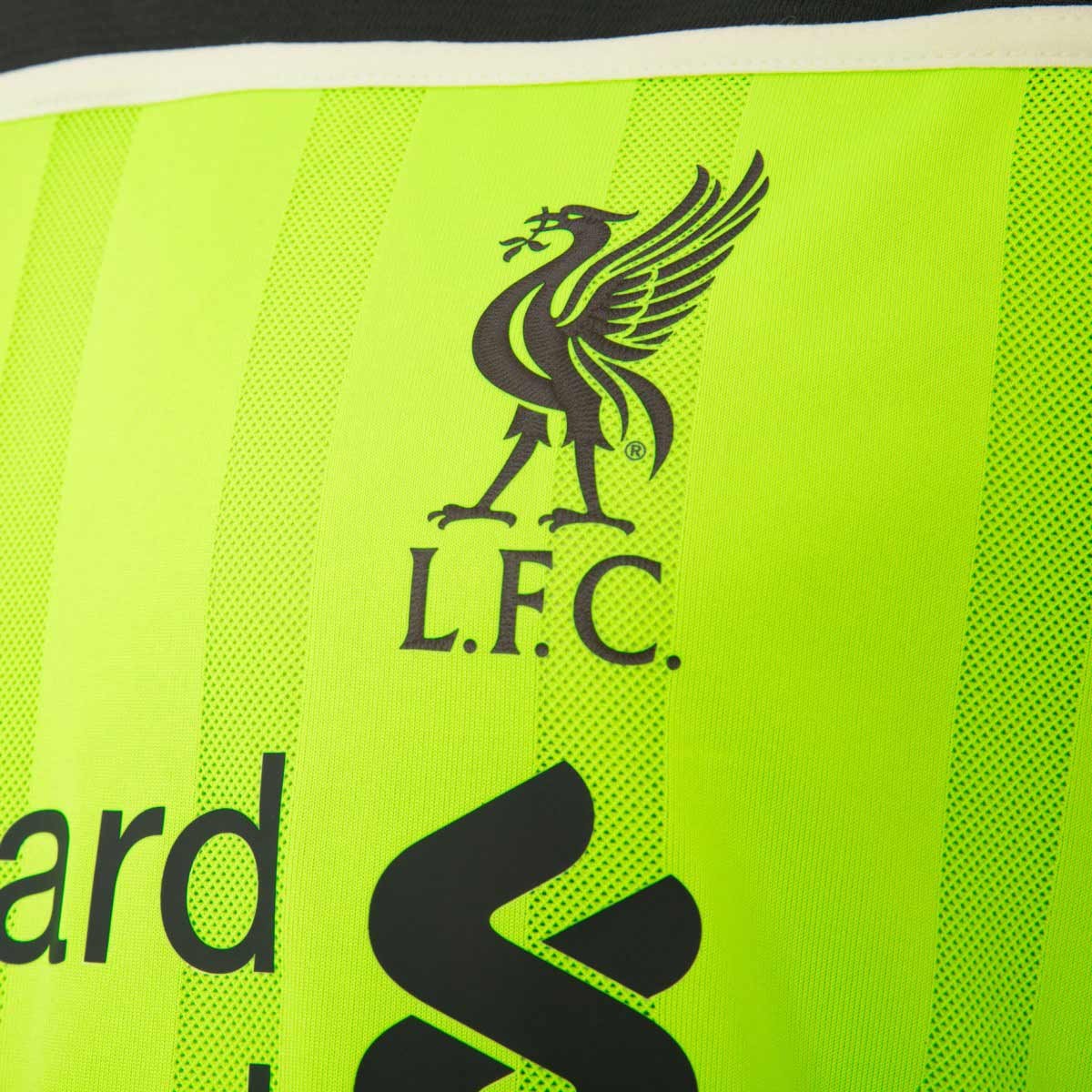 Liverpool FC 16-17 Tercera 4