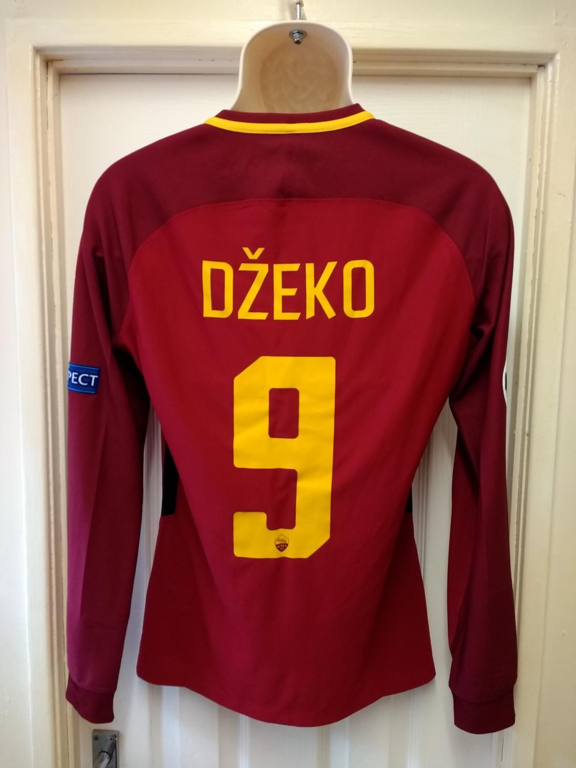AS Roma 17-18 Local 3