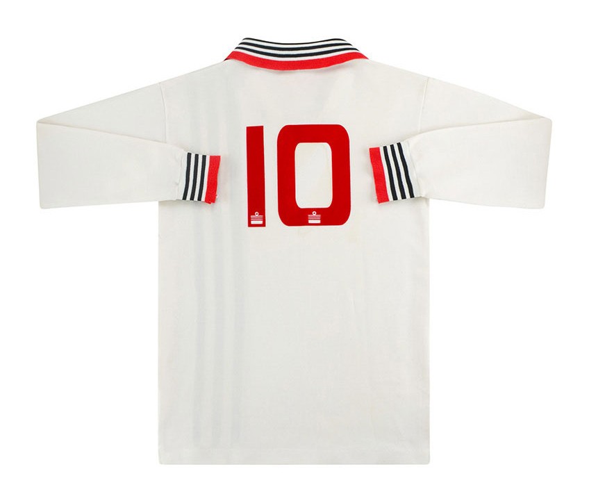 Manchester United 76-77 Visitante 2