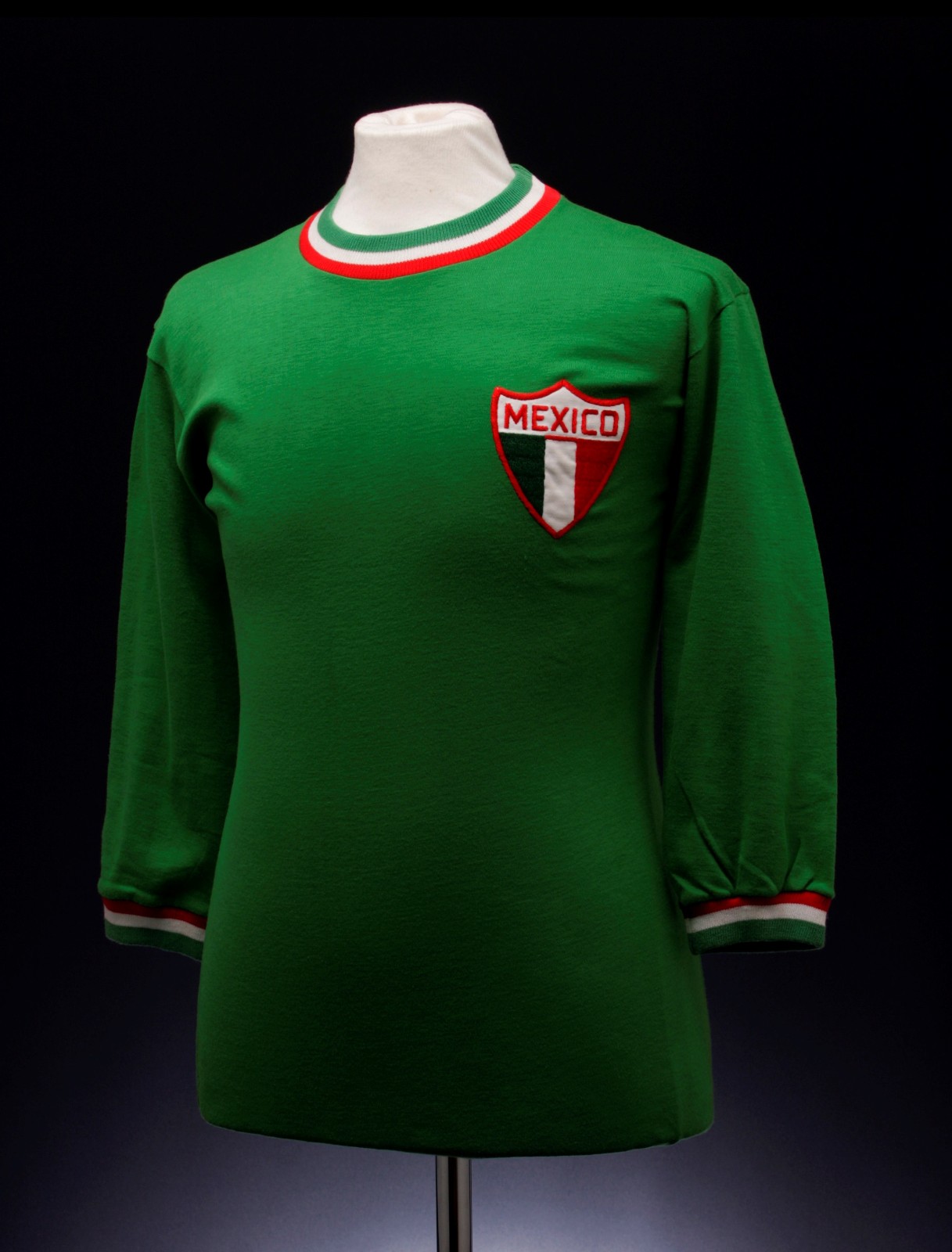 Primera equipación de México 1966