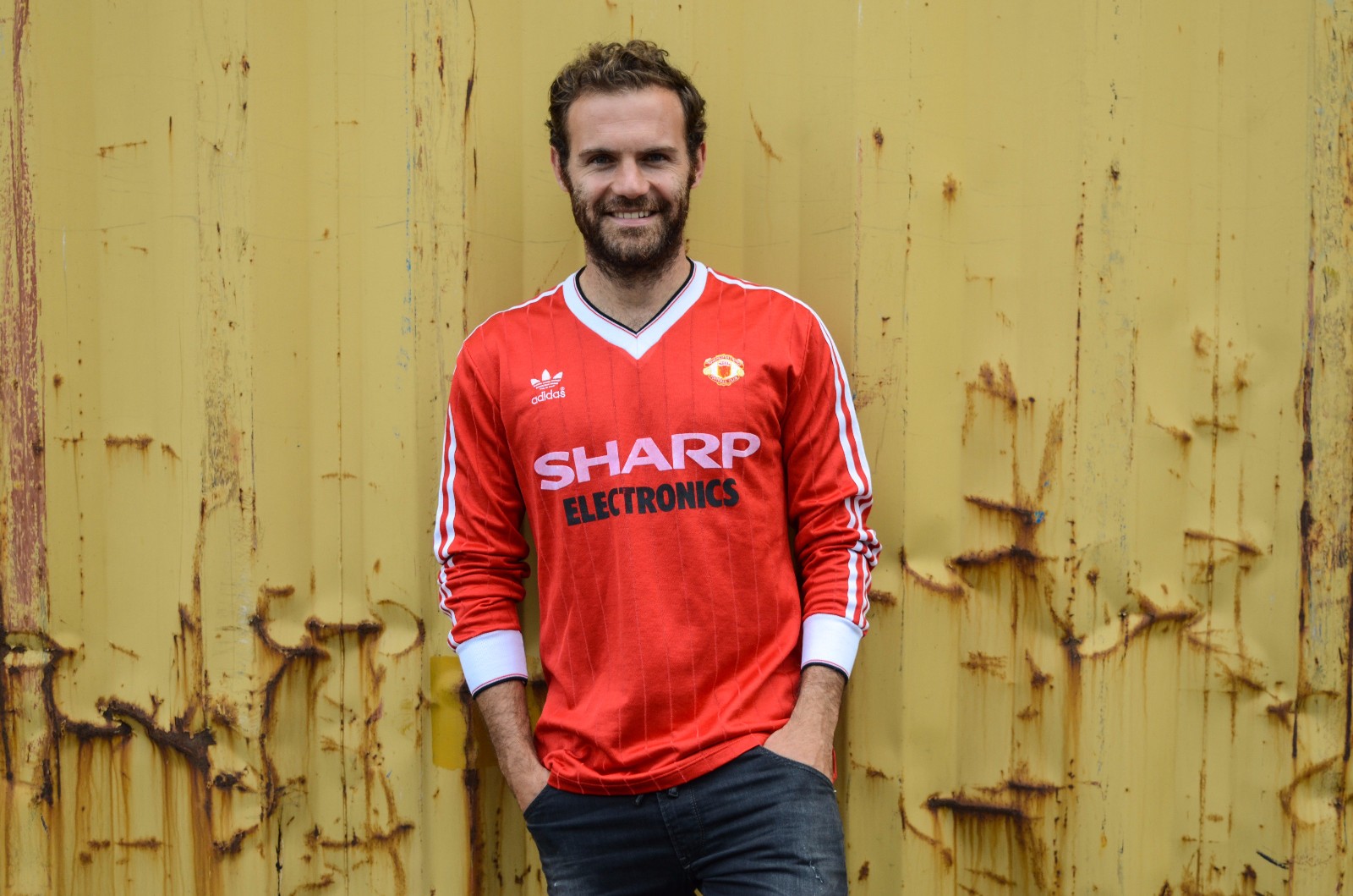 Manchester United 82-83 Local 3