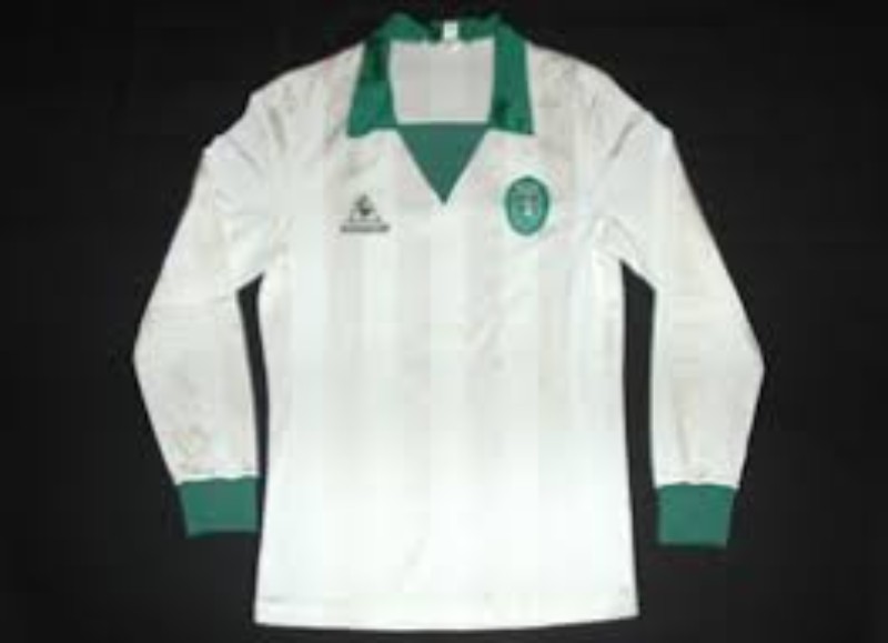 Segunda equipación de Sporting de Portugal 85-86