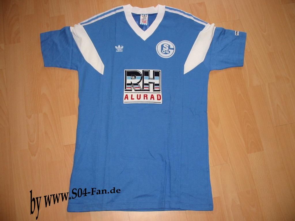 Schalke 04 88-89 Local 3