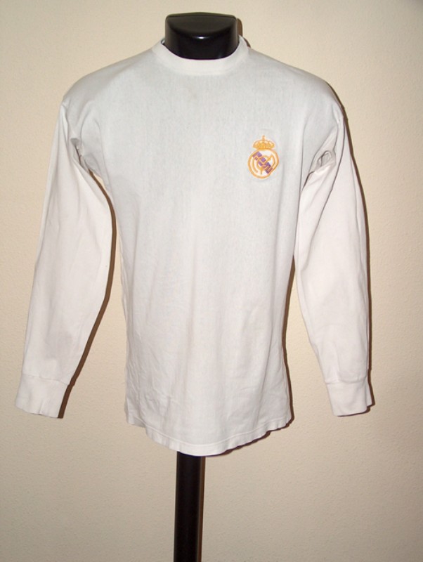 Primera equipación de Real Madrid 74-75