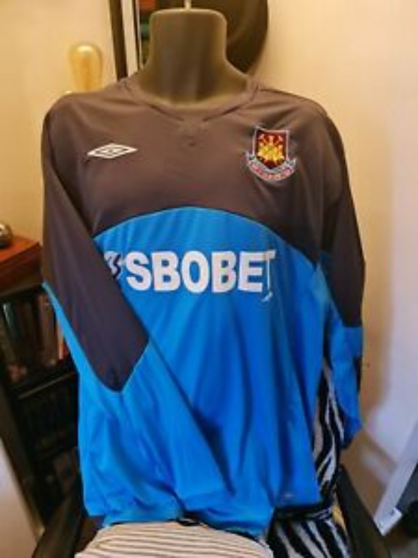 West Ham United 09-10 Portero 2