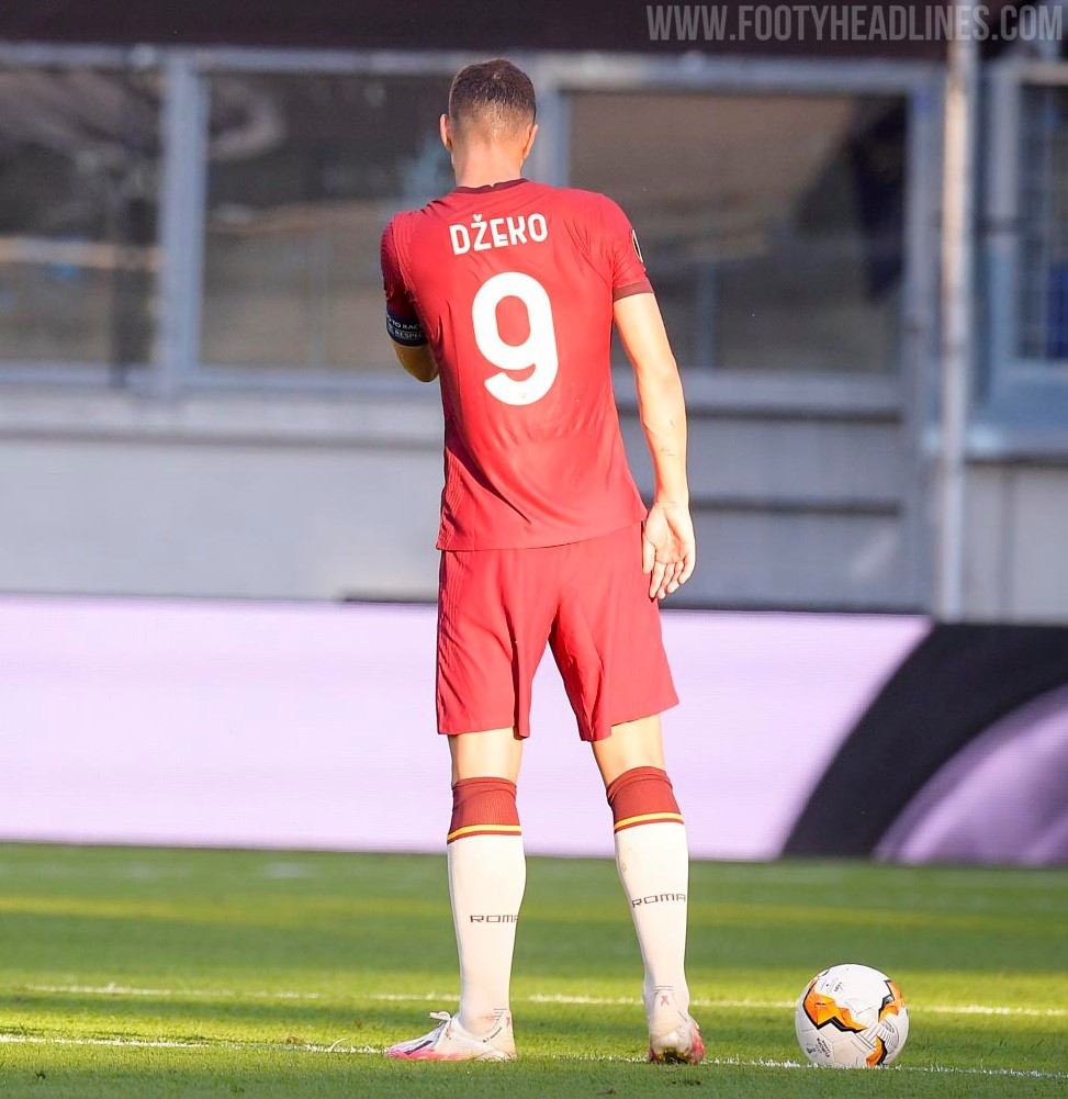 Equipación especial de Roma 20-21
