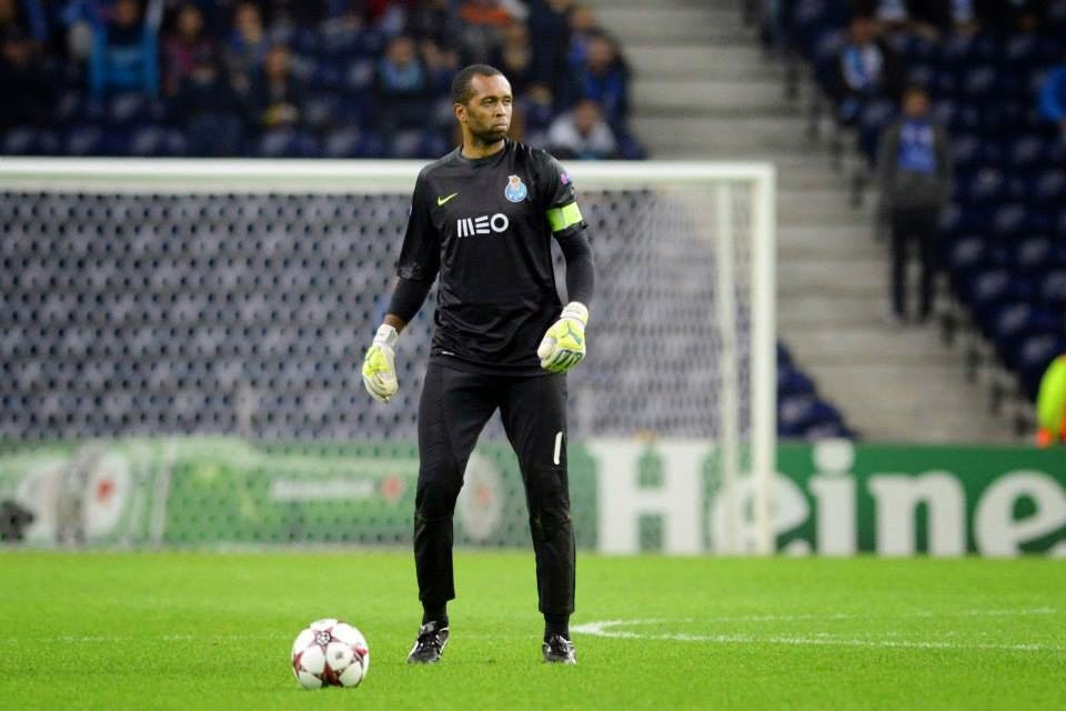 FC Porto 13-14 Portero 3