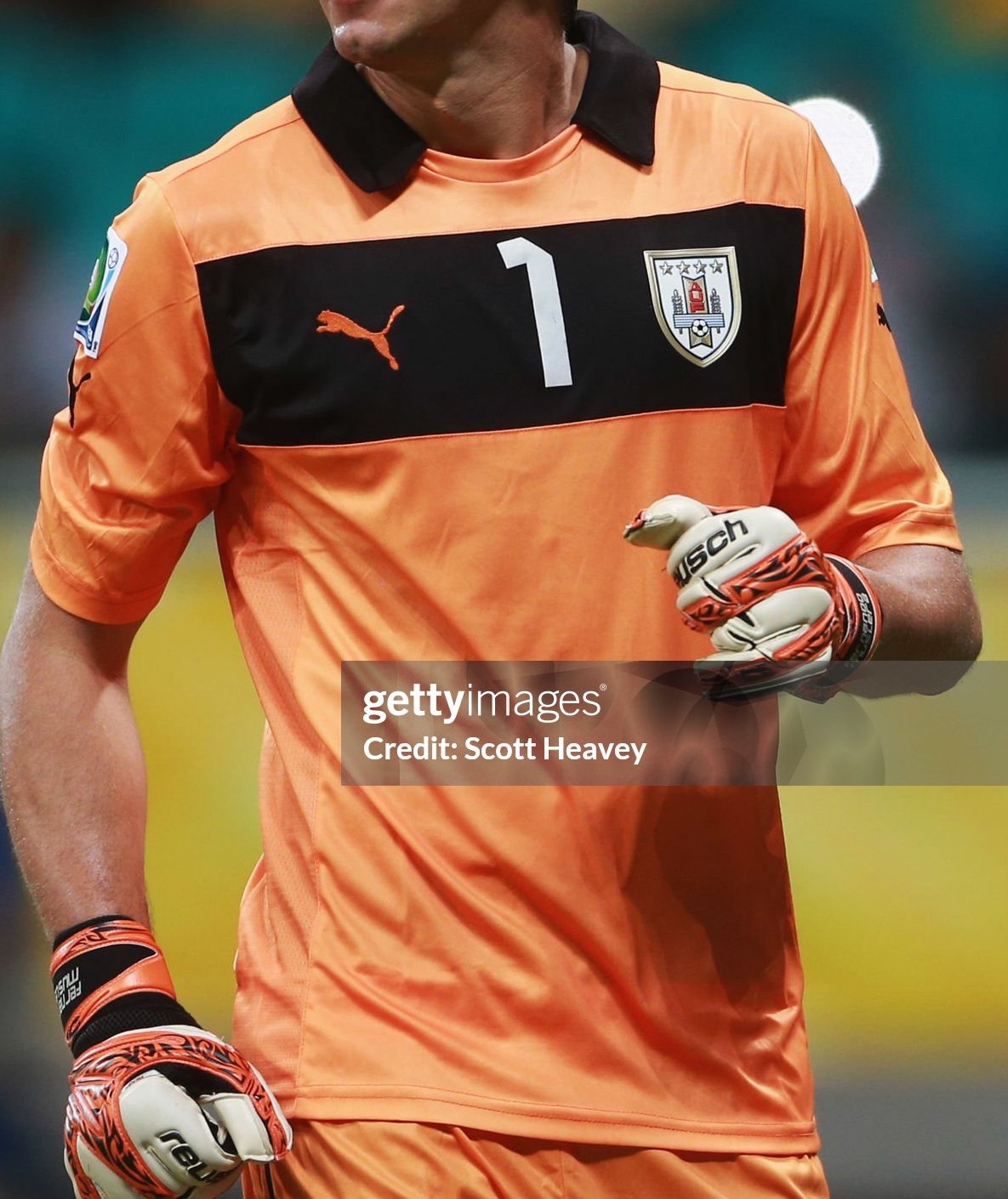 Equipación de portero de Uruguay 2012