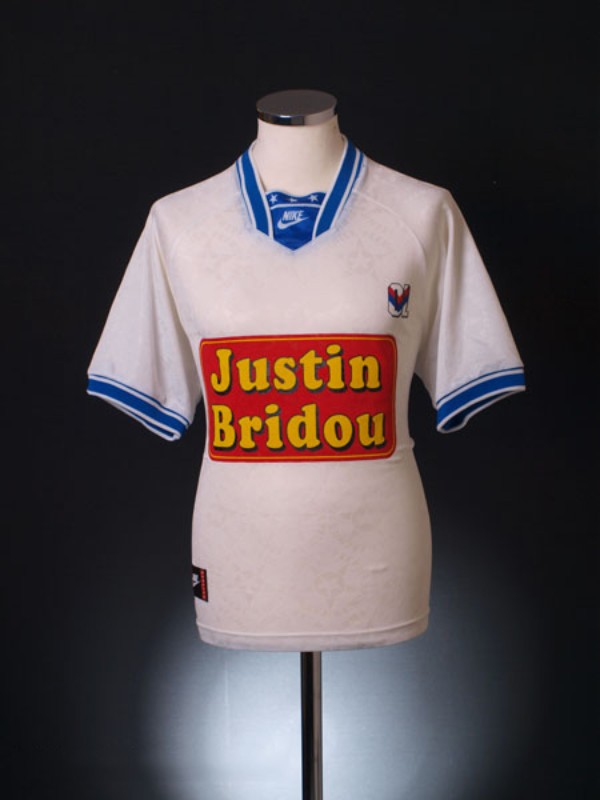 Primera equipación de Olympique de Lyon 94-95