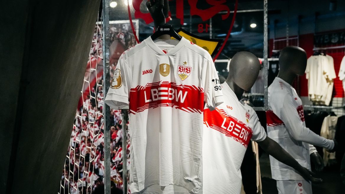 VfB Stuttgart 25-26 Especial 3