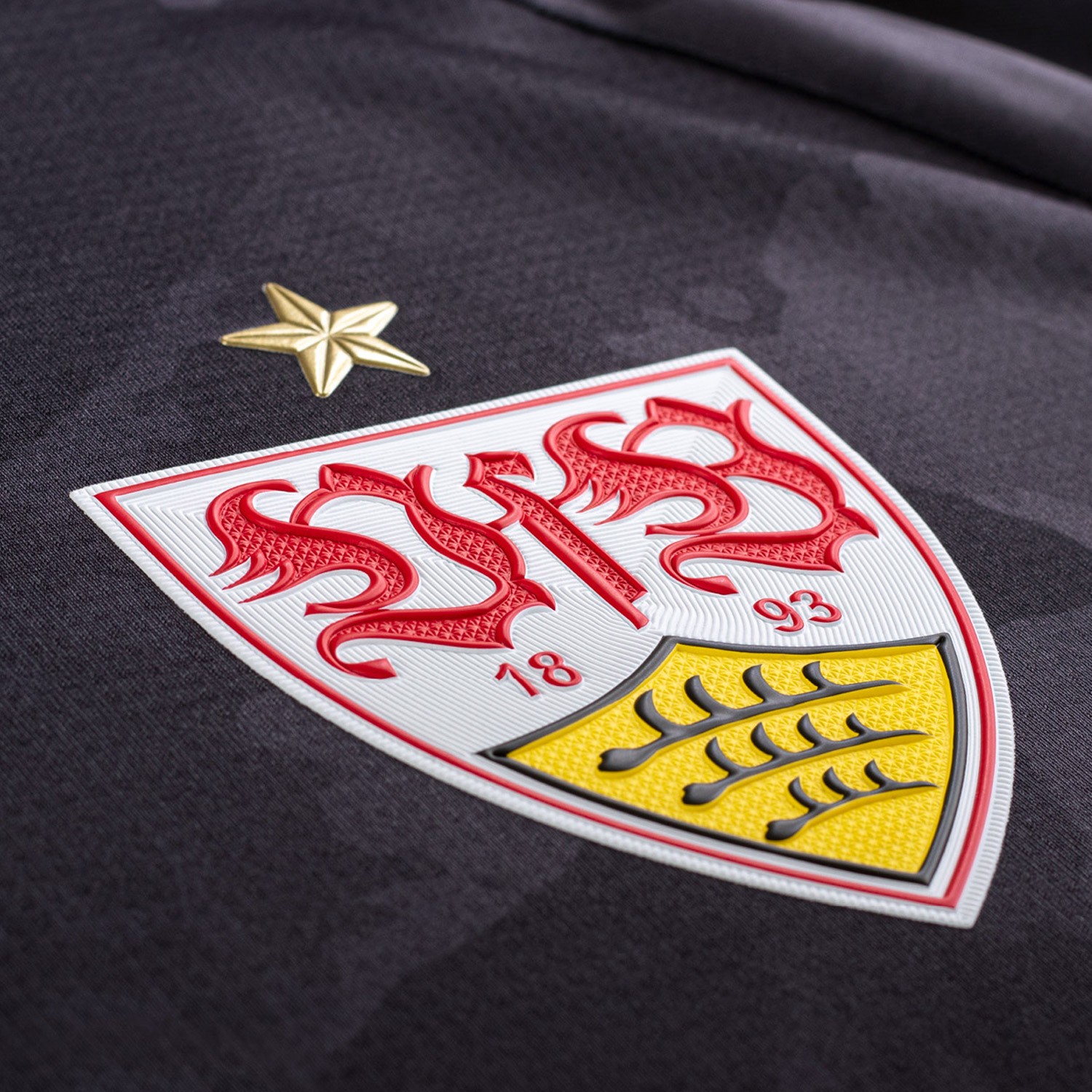 VfB Stuttgart 21-22 Tercera 4