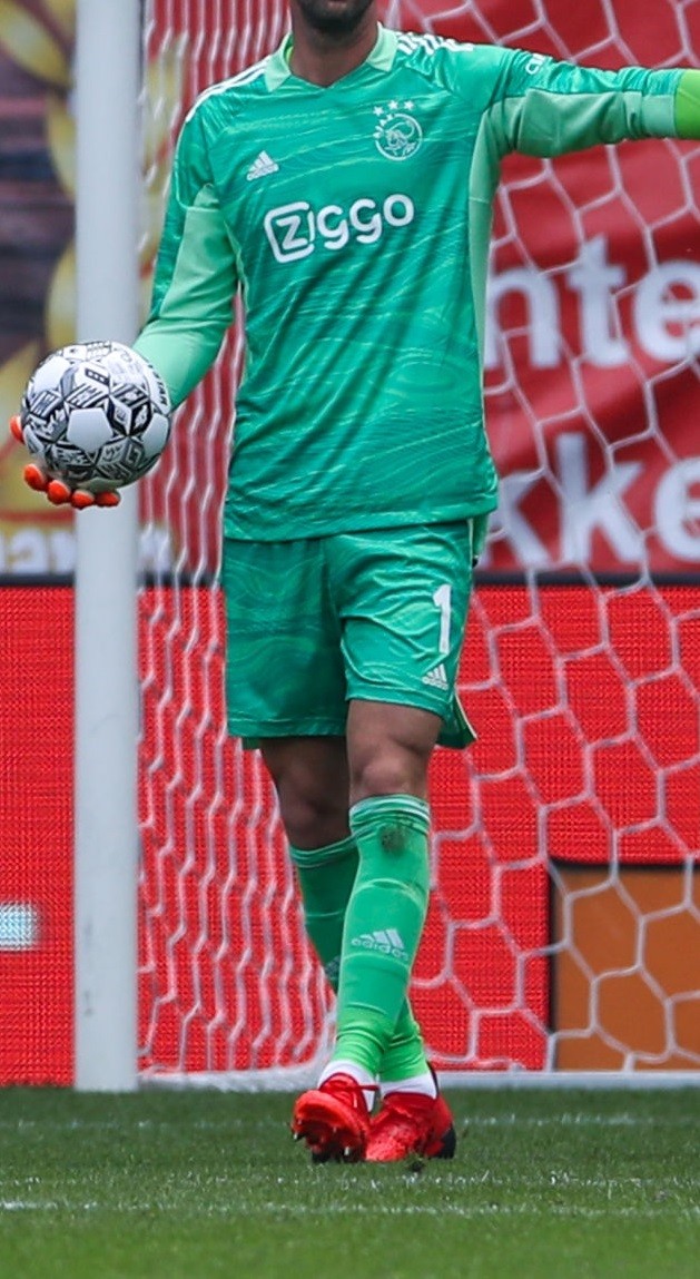 Ajax Amsterdam 21-22 Portero 2