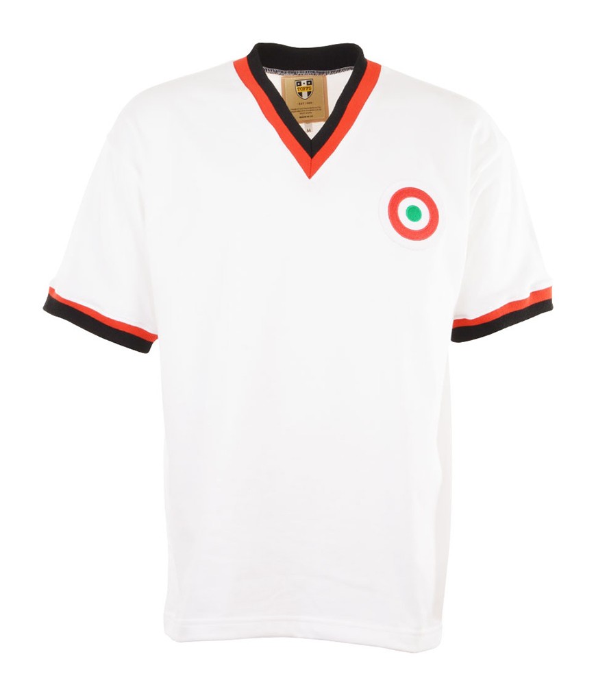 Segunda equipación de Milan 67-68