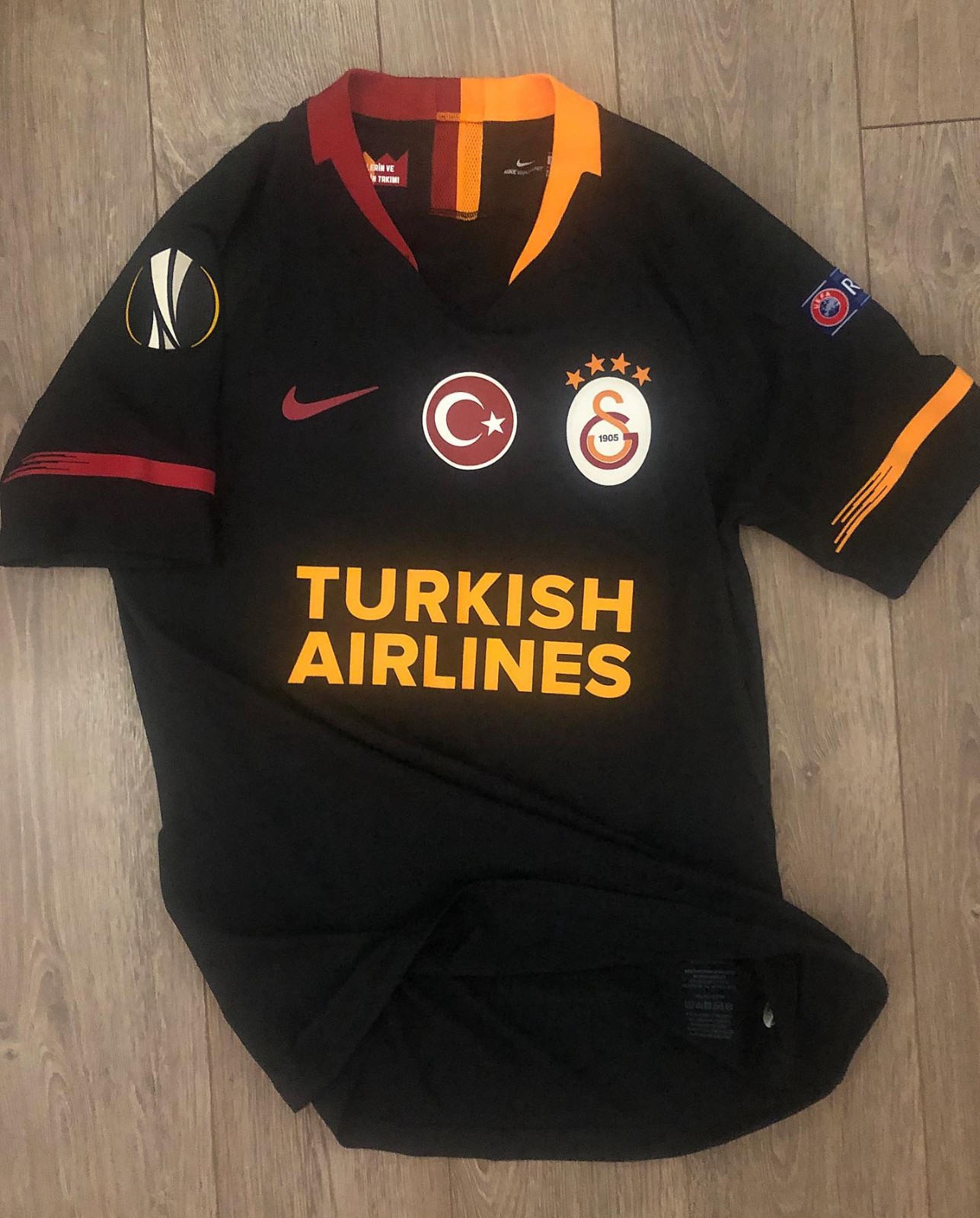 Galatasaray 18-19 Especial 2
